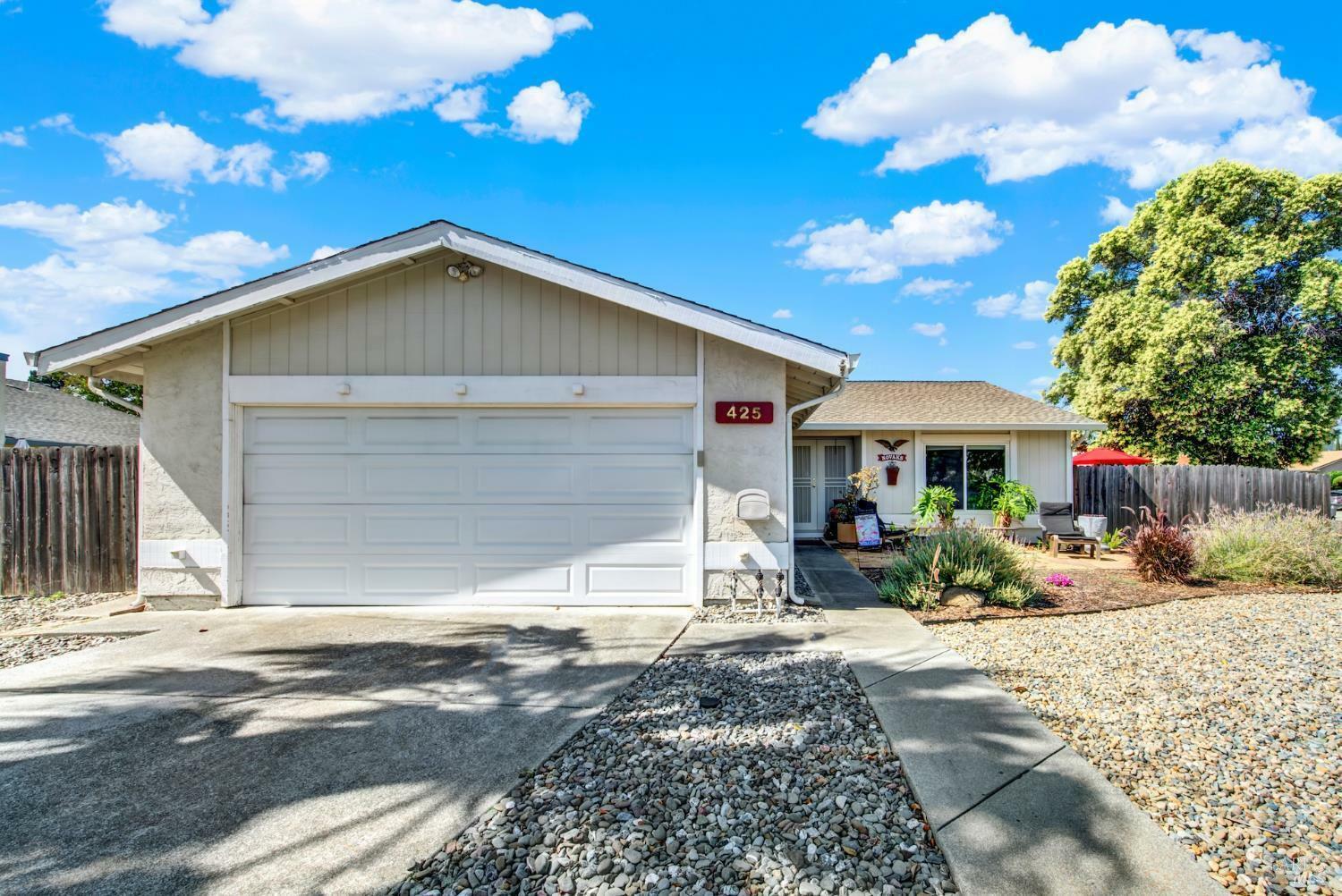 Property Photo: 425 Woodhaven Drive CA 95687