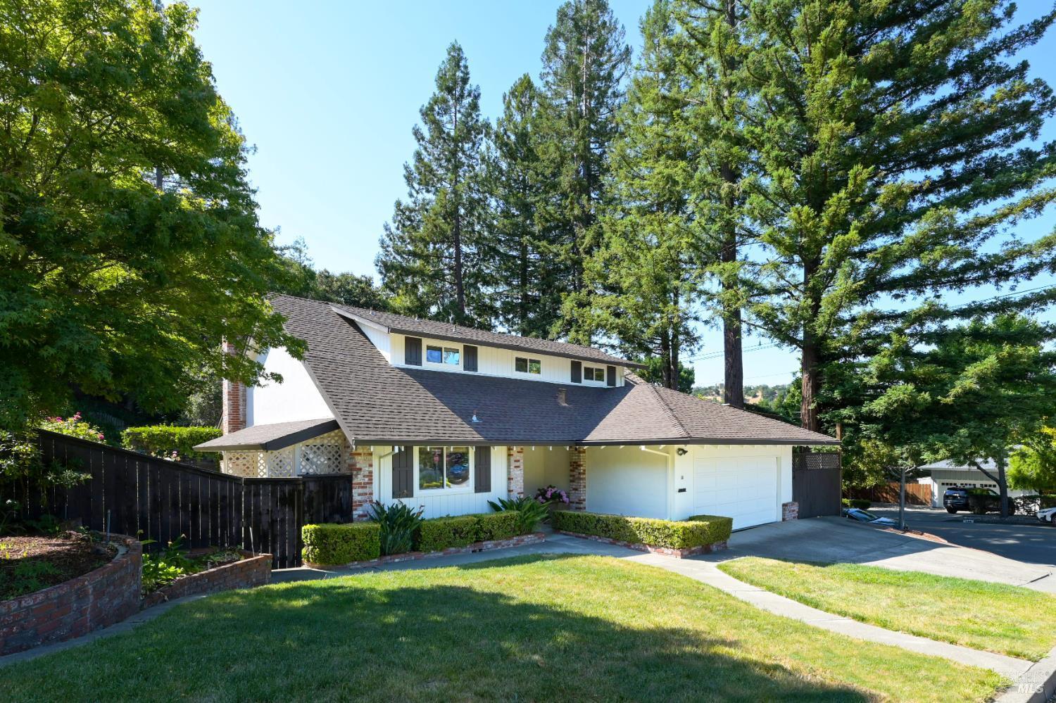 10 Pebble Beach Drive  Novato CA 94949 photo