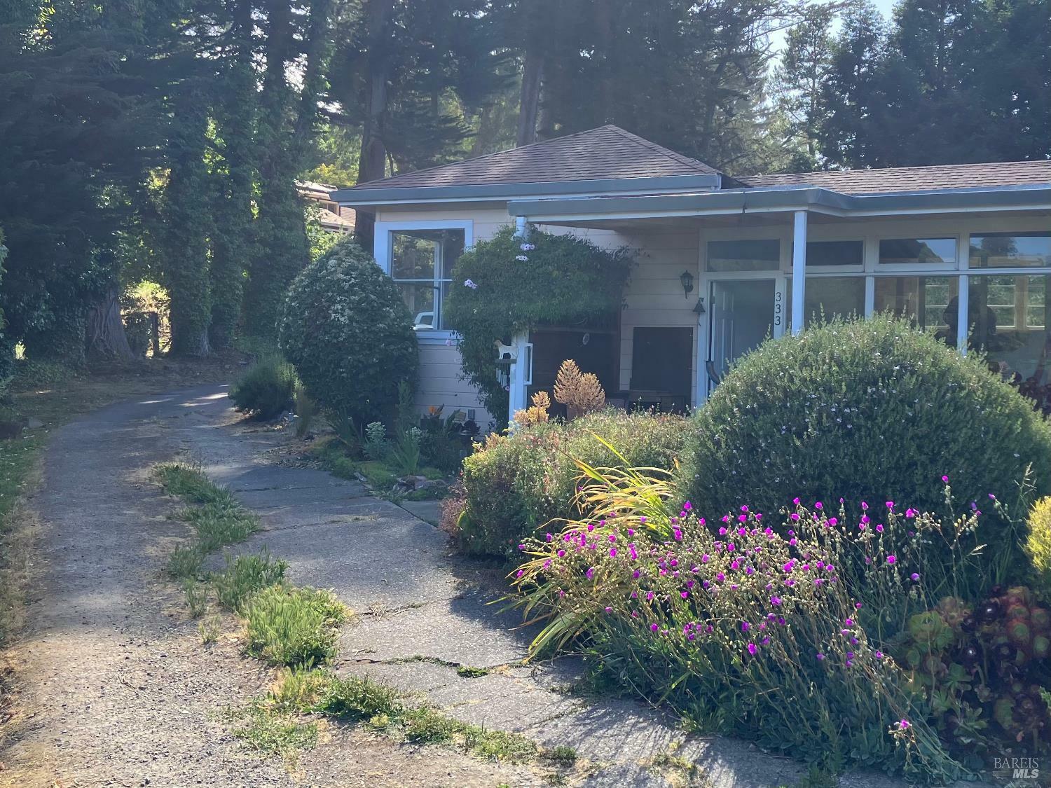 Property Photo: 333 Richardson Way CA 94941