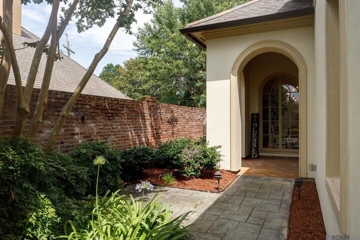 Property Photo:  1706 Foxton Ct  LA 70815