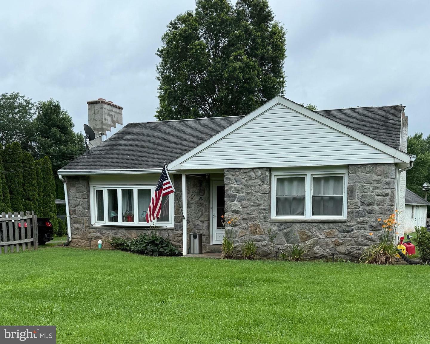 Property Photo: 856 Monocacy Creek Road PA 19508