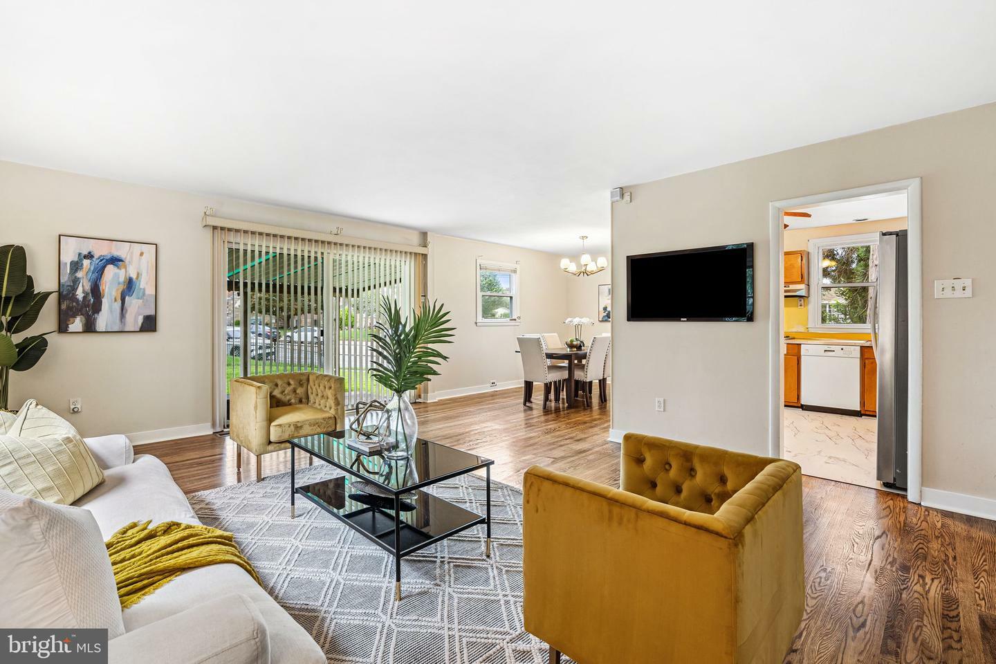 Property Photo: 3137 Winchester Avenue PA 19136