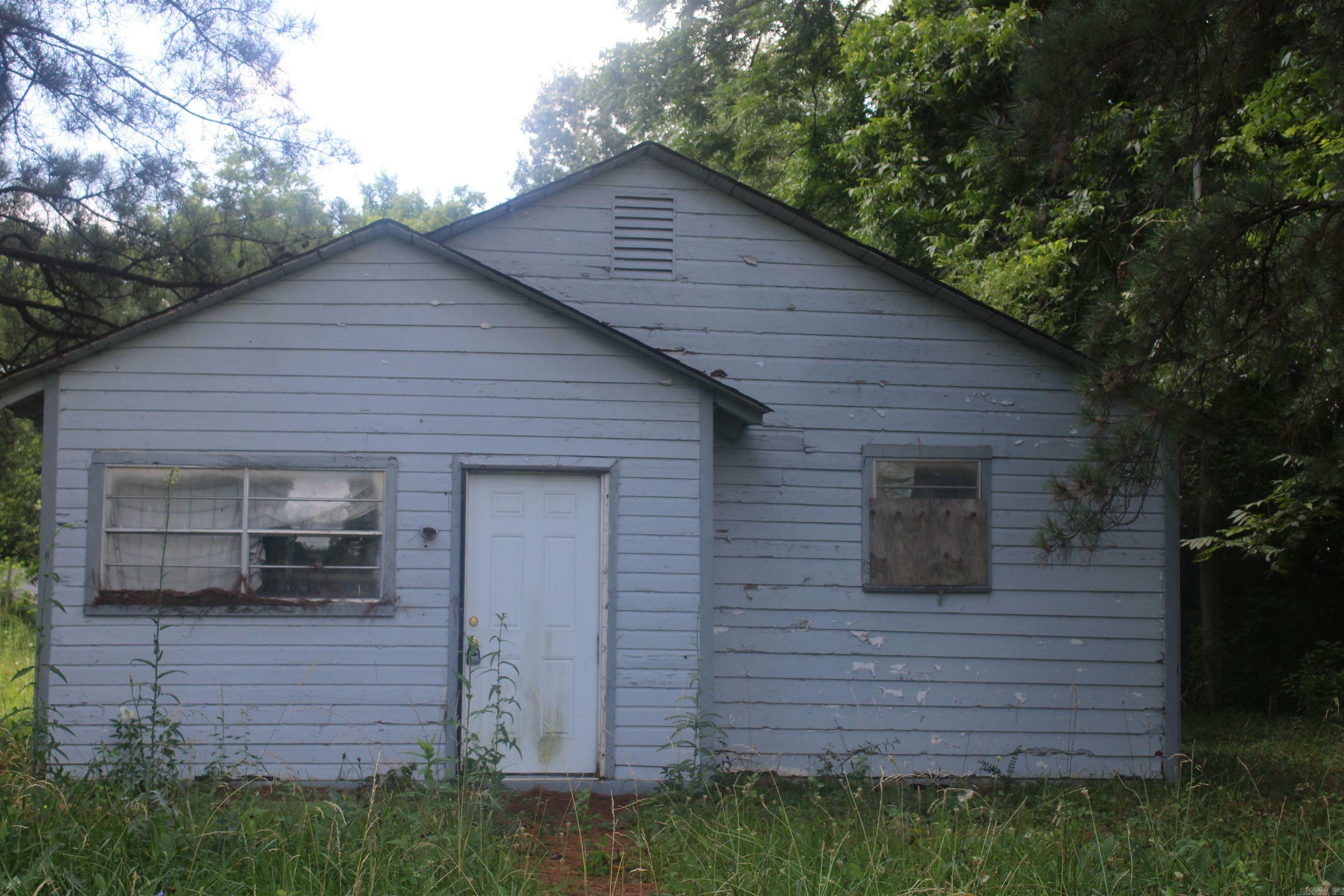Property Photo: 2800 W 10th Avenue AR 71603