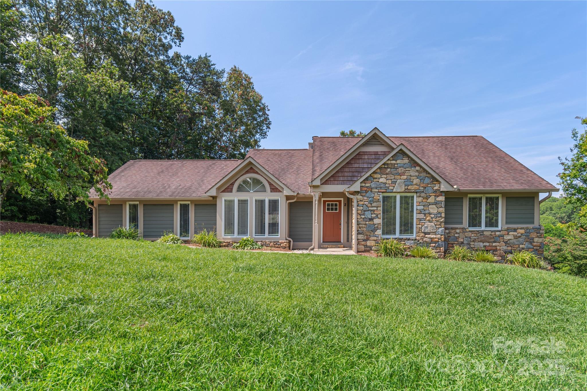 Property Photo: 2 New Cross South S NC 28805