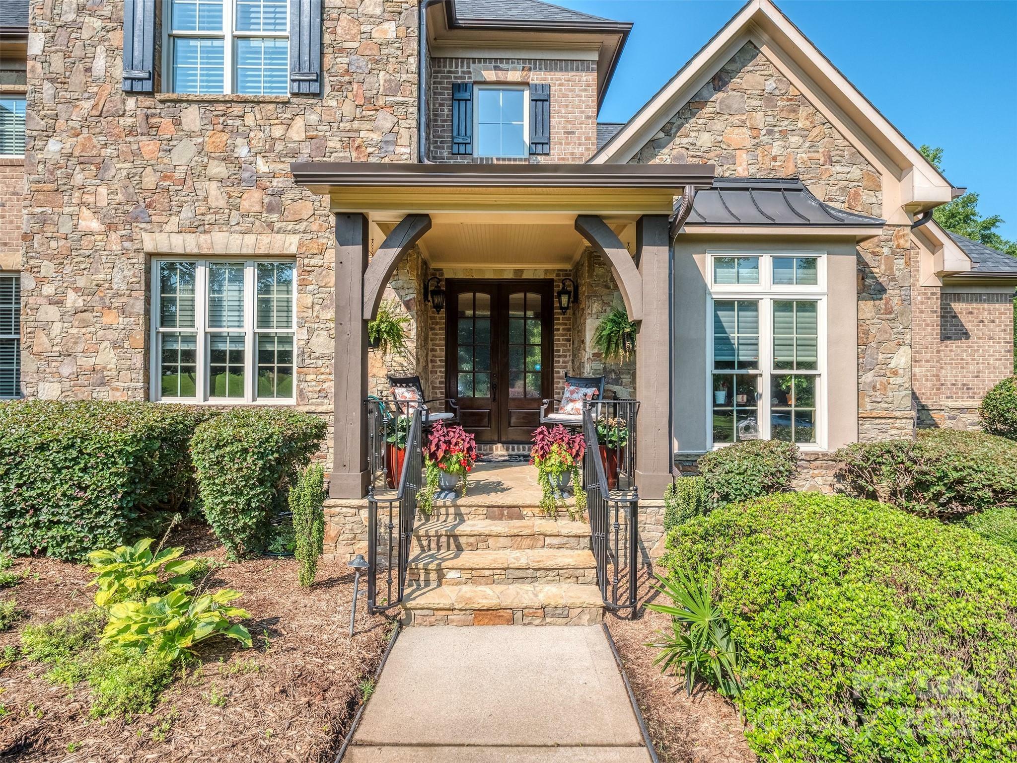 Property Photo:  1377 Shinnecock Lane  SC 29707 