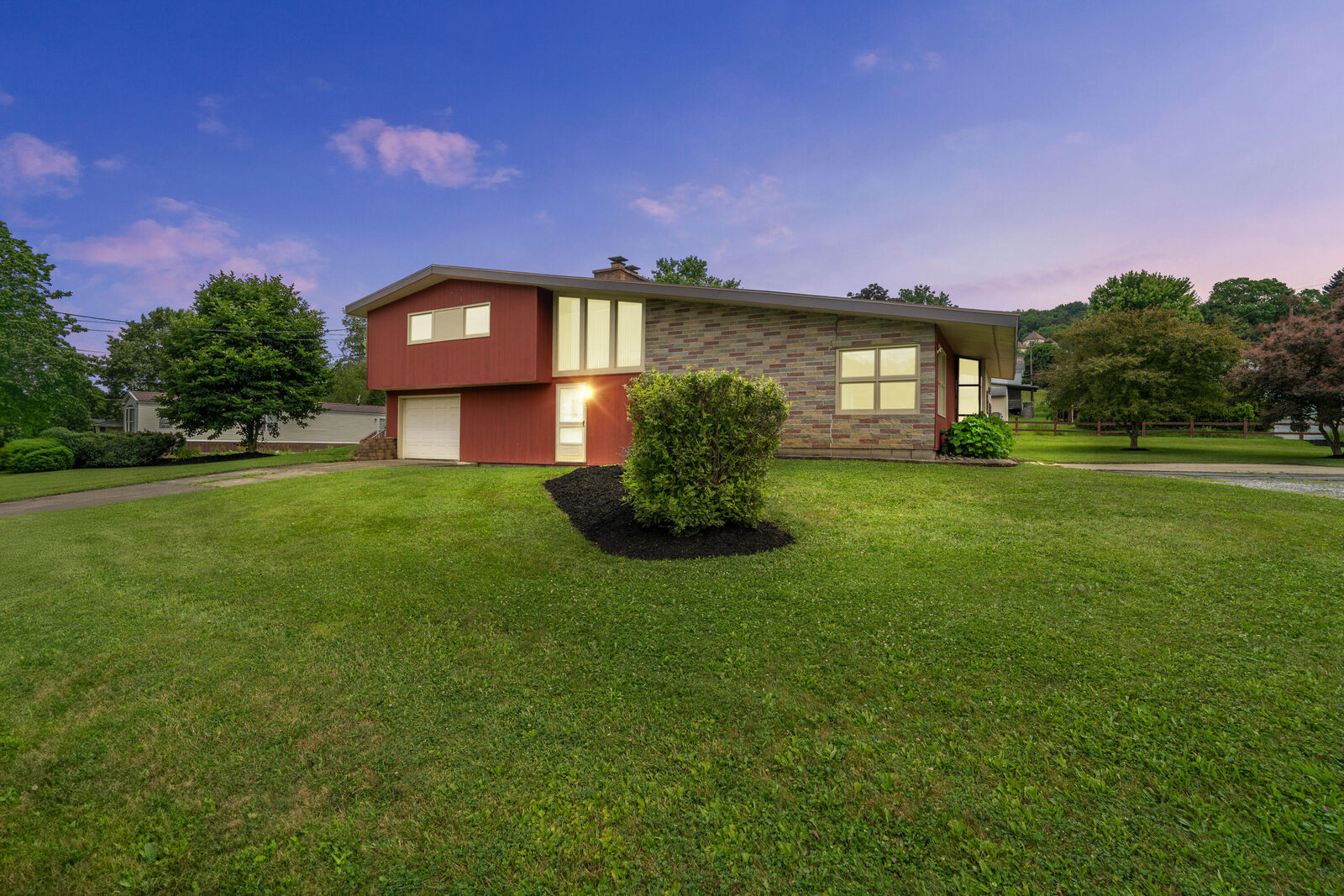 Property Photo: 820 Worth St PA 15851