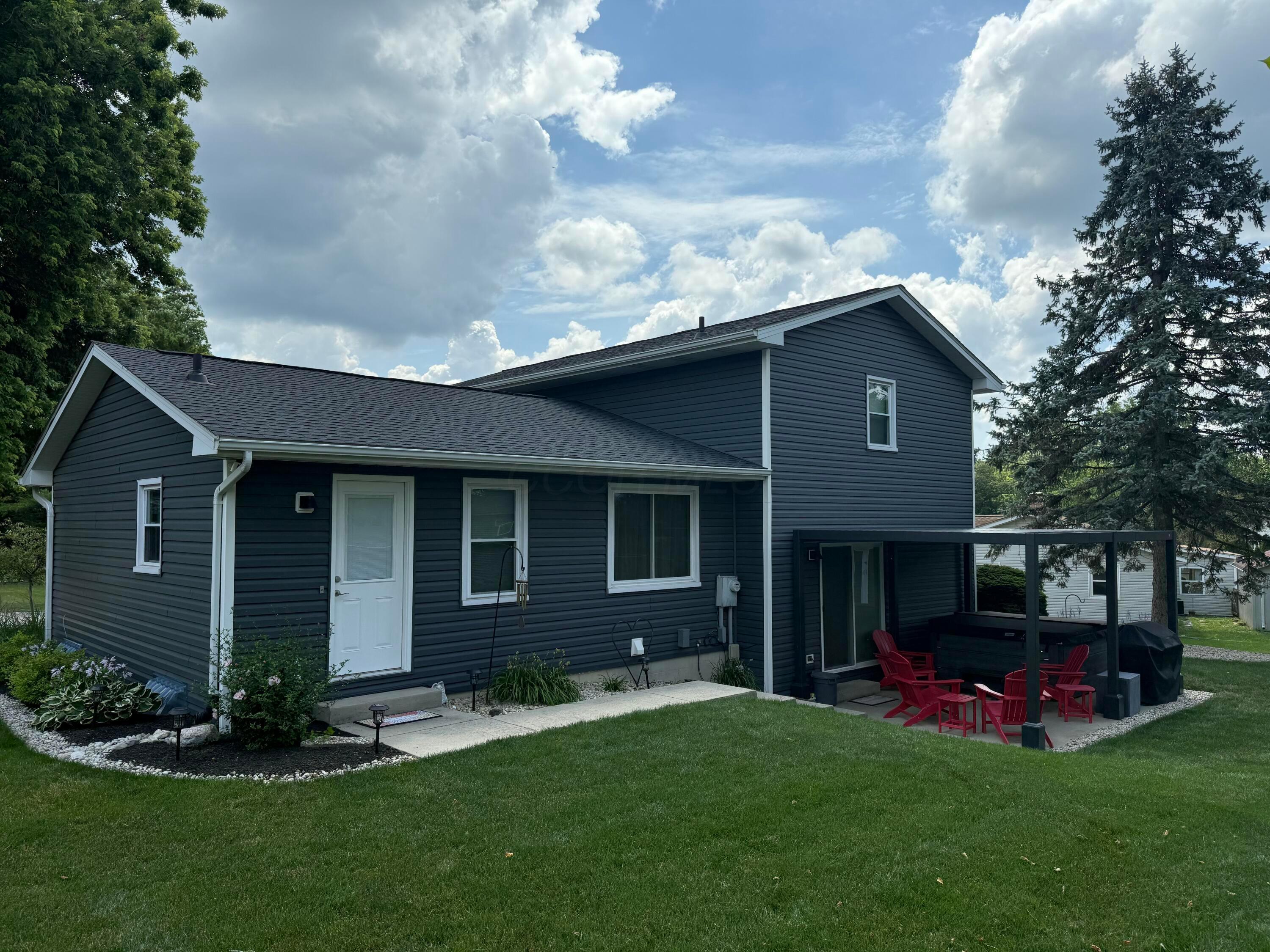 Property Photo: 509 Newford Drive OH 43311