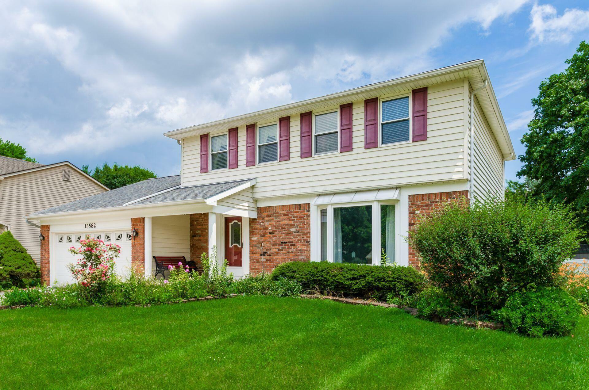 Property Photo:  13582 Capetown Avenue  OH 43147 