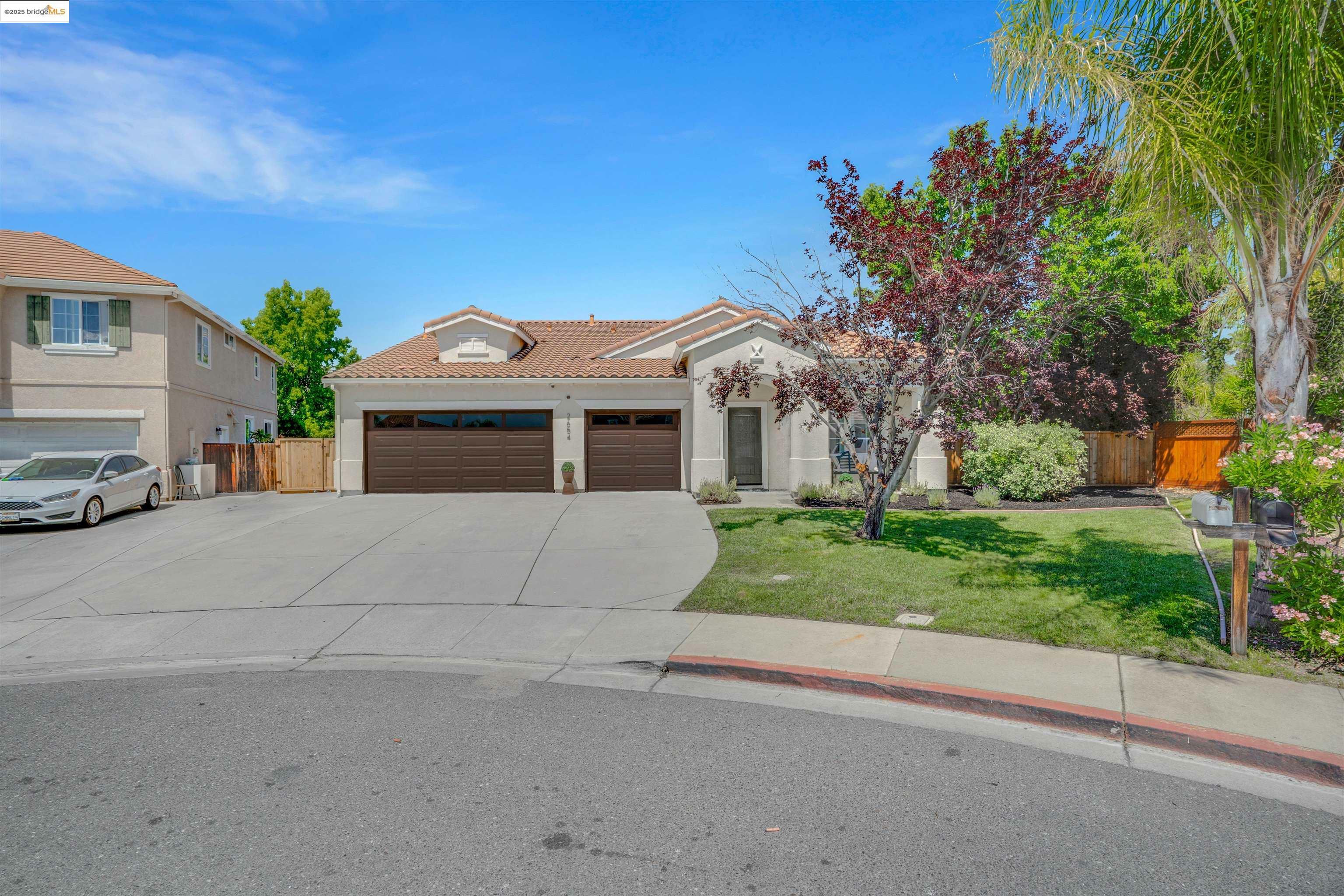 Property Photo: 2654 Wawona Ct CA 94531