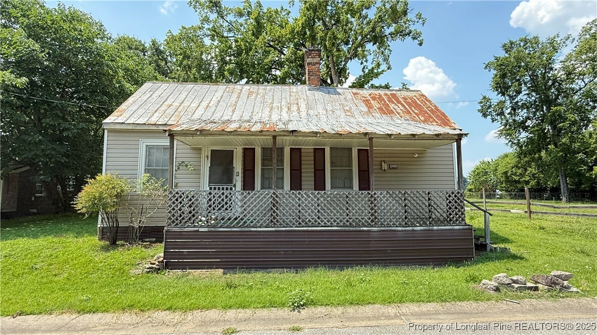 Property Photo: 422 Adam Street NC 28301