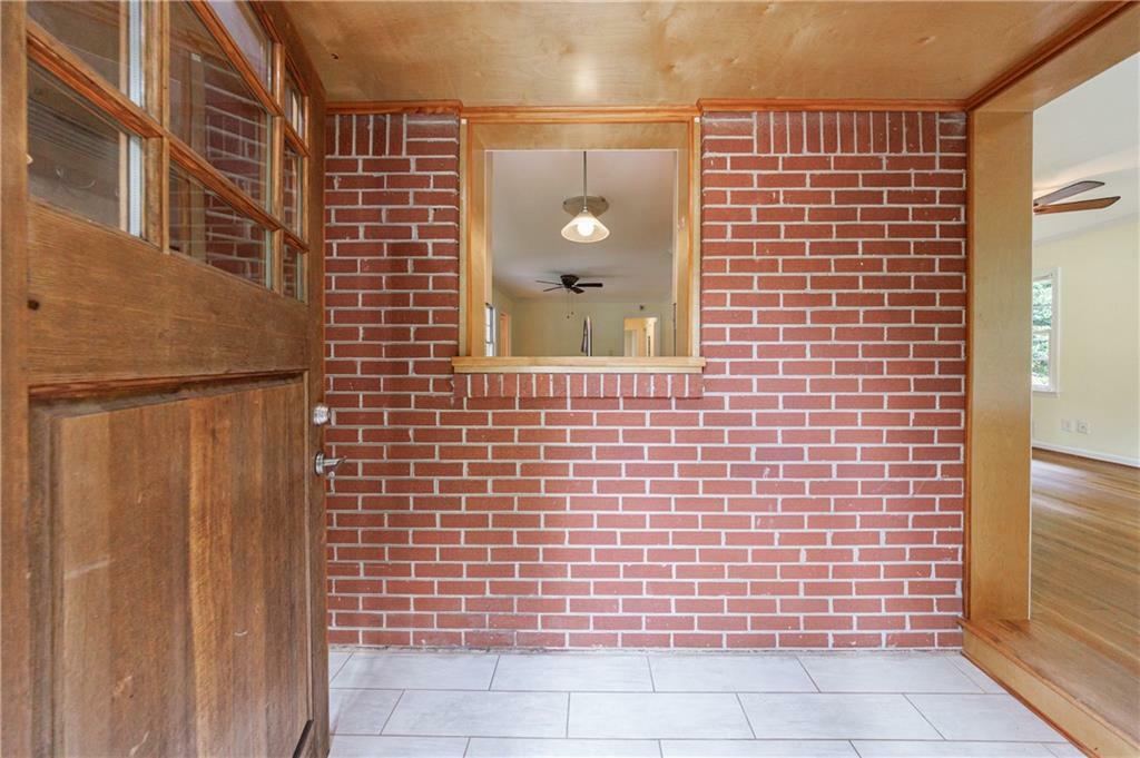 Property Photo: 44 Aberdeen Street GA 30307