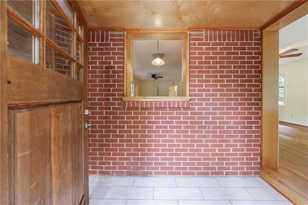 Property Photo: 44 Aberdeen Street GA 30307