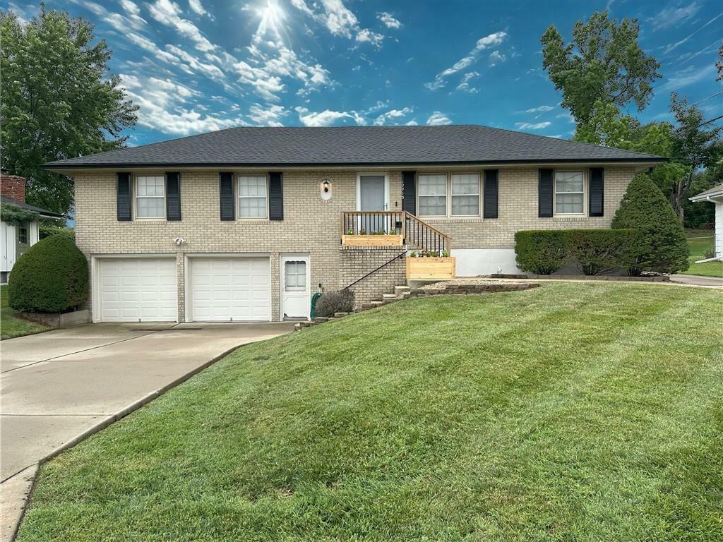 Property Photo: 12913 E 41st Street S MO 64055