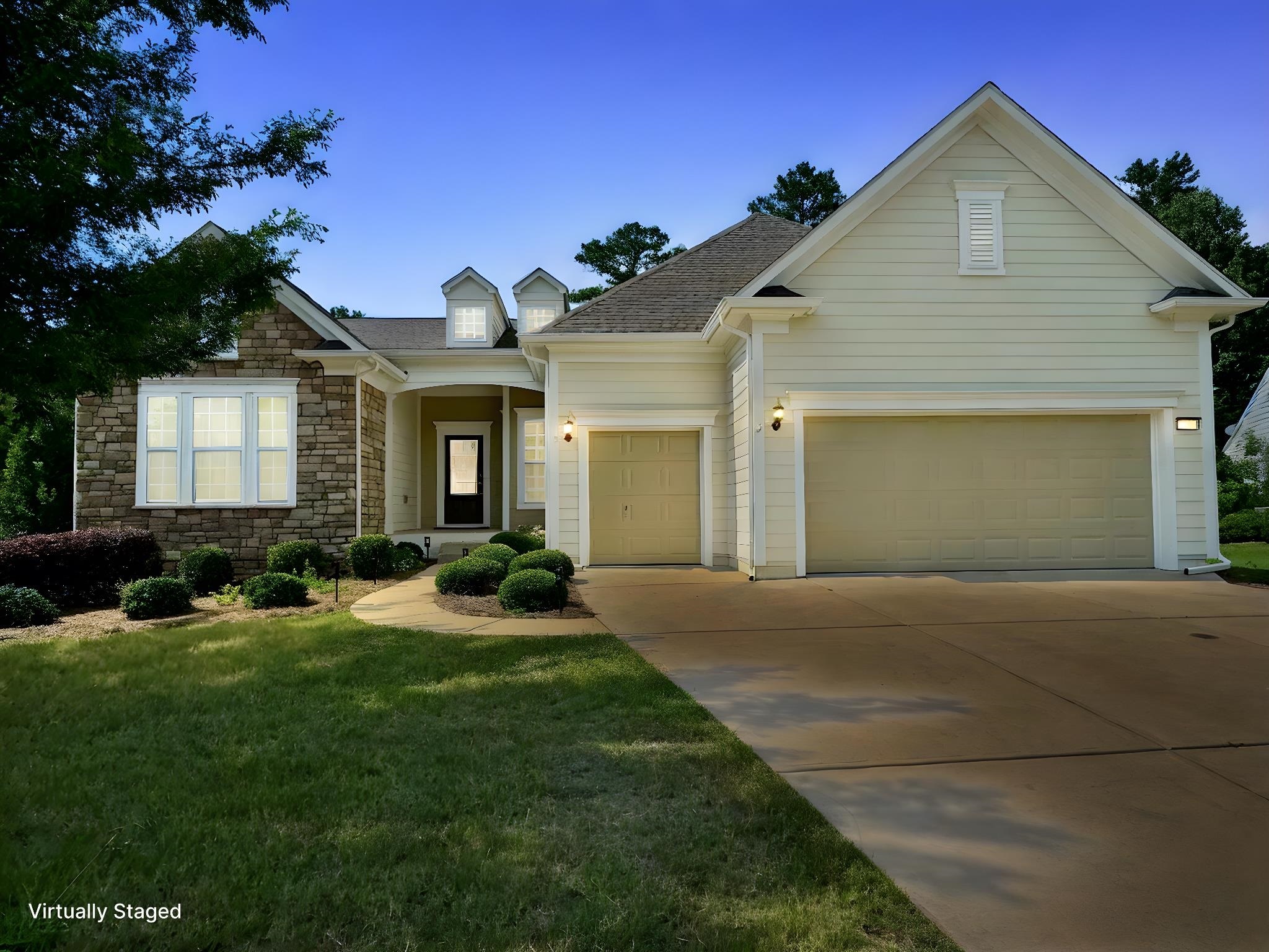 Property Photo: 1091 Lake Front Court GA 30642