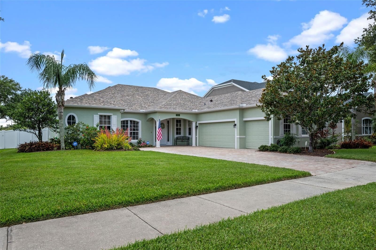 Property Photo: 13838 Bluebird Park Road FL 34786