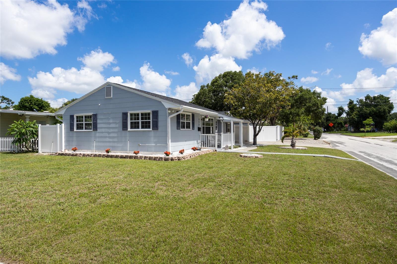 Property Photo: 400 53rd Street N FL 33710
