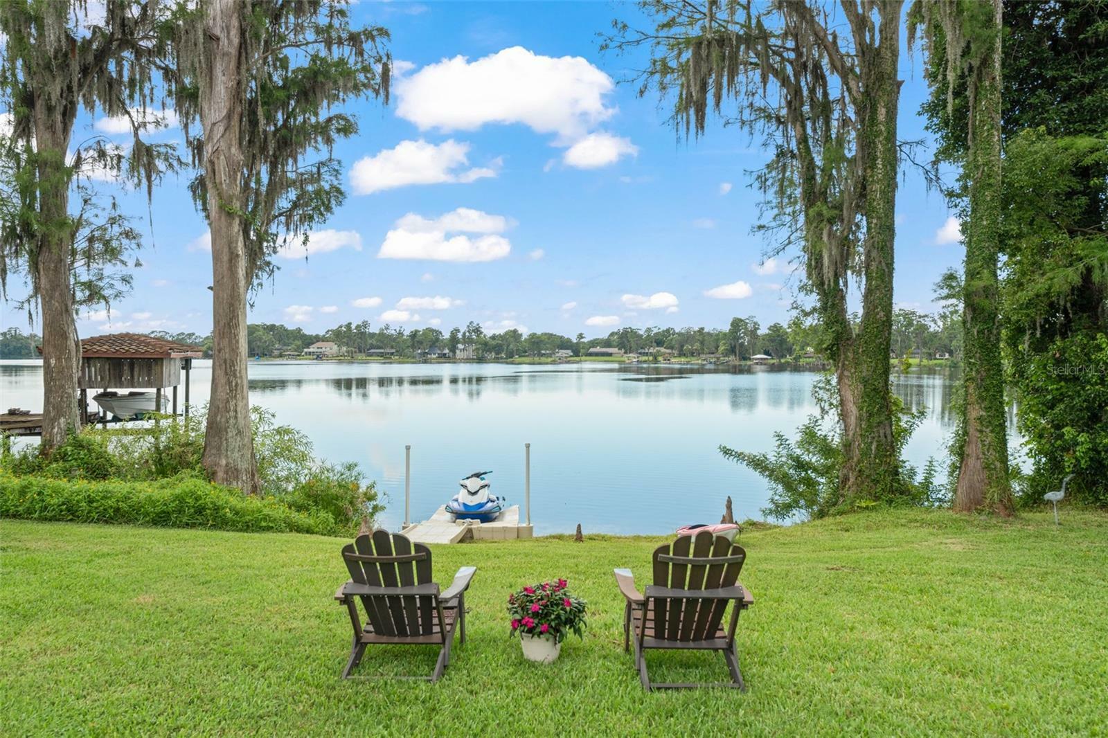 Property Photo:  15007 Laurel Cove Circle  FL 33556 