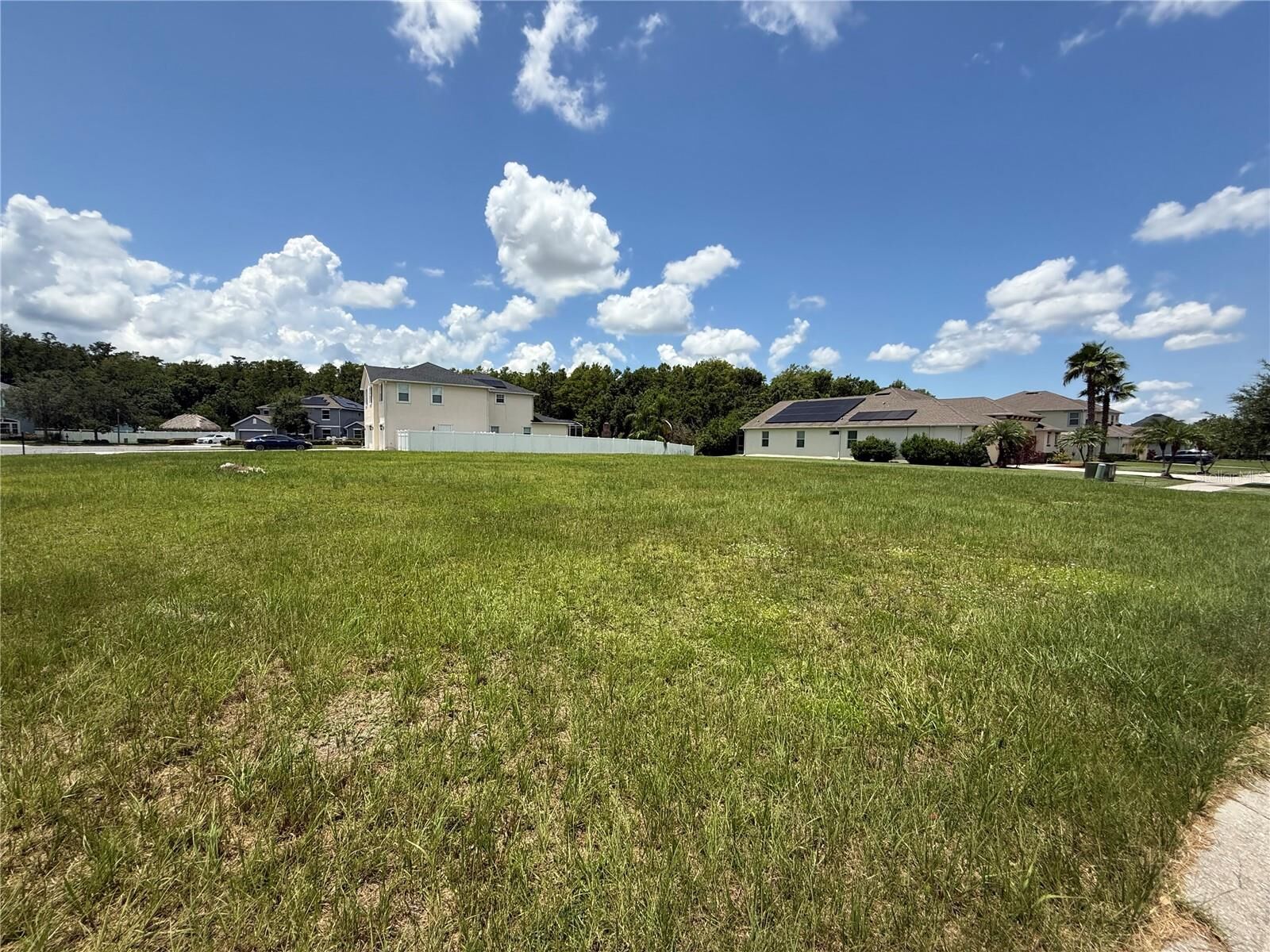 Property Photo:  3075 Burberry Place  FL 34772 