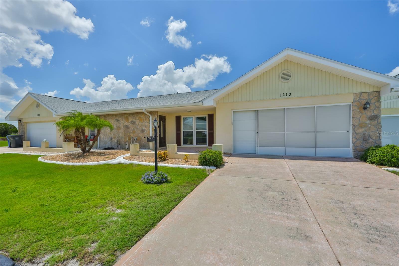 Property Photo: 1210 Eastloch Court FL 33573