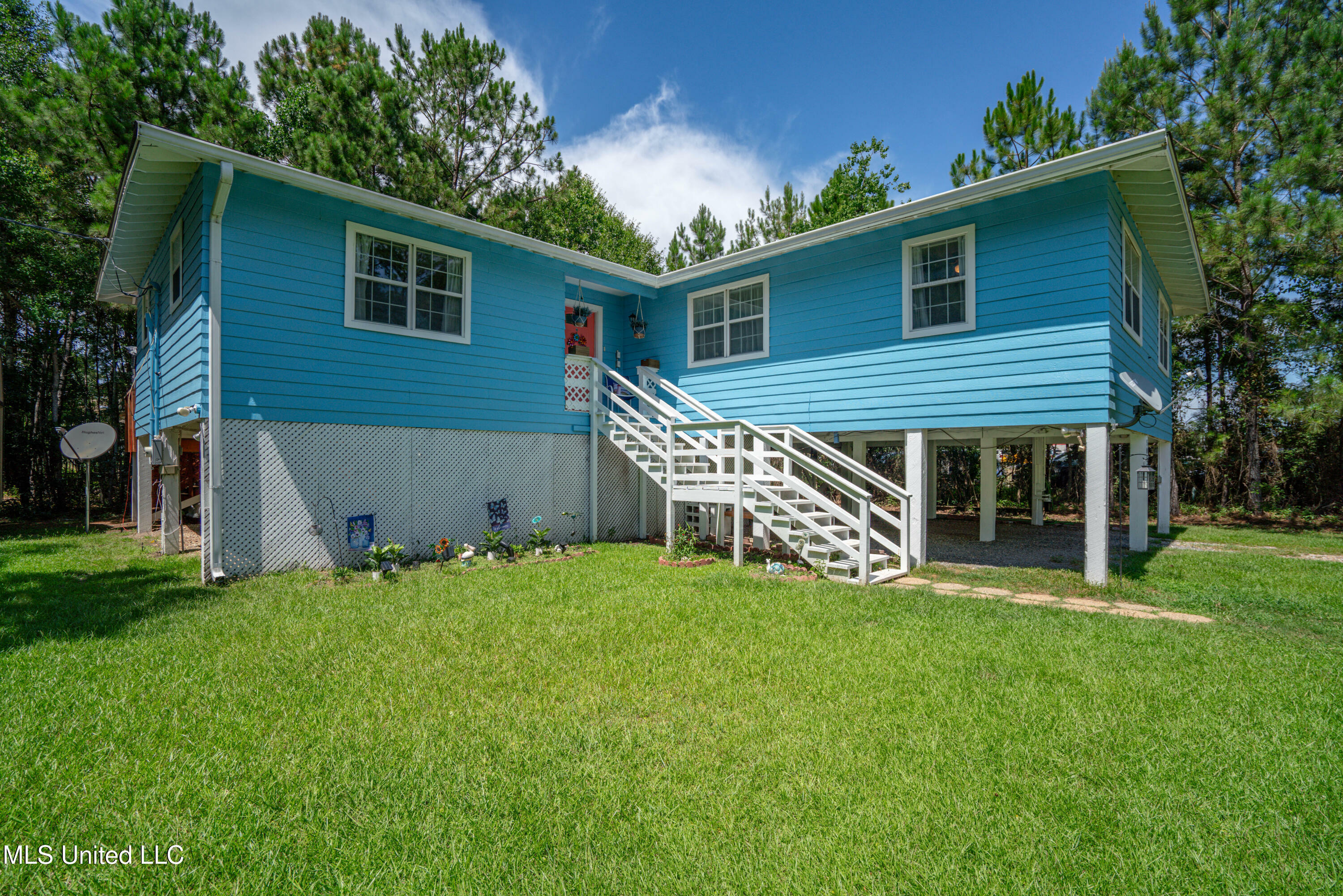 5052 Schira Street  Bay Saint Louis MS 39520 photo