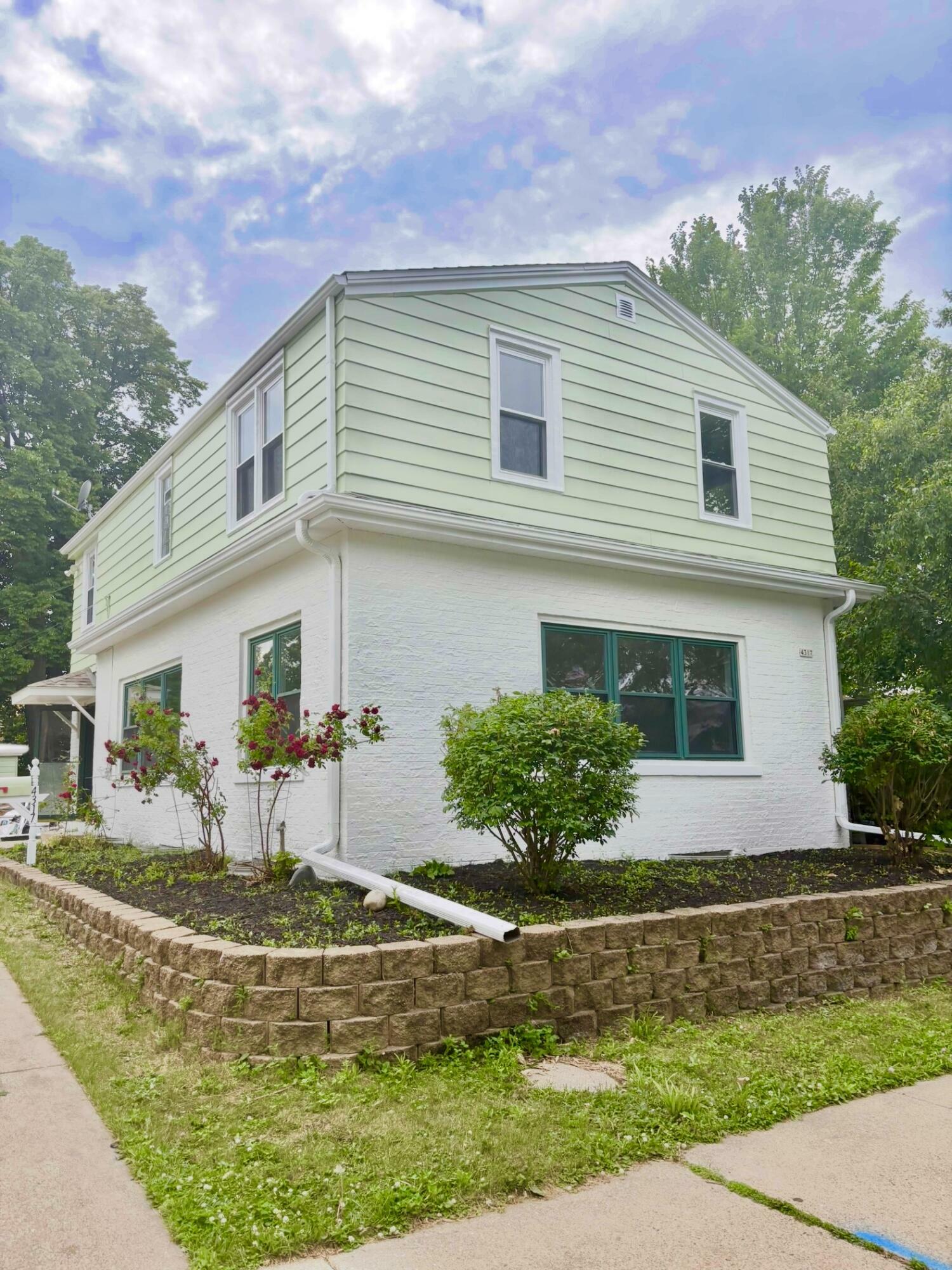 4317 S Pine Ave  Milwaukee WI 53207 photo