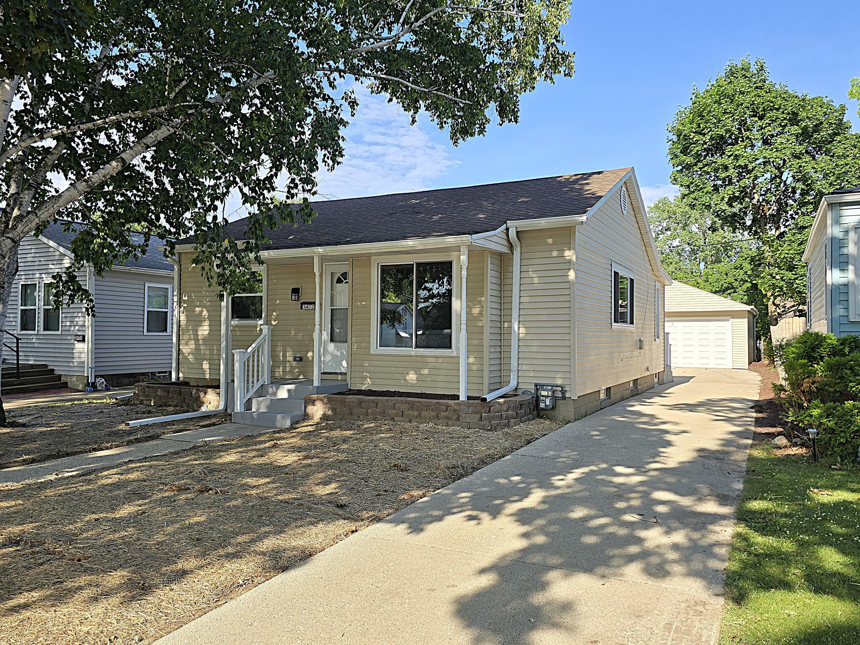 3412 S Alabama Ave  Milwaukee WI 53207 photo