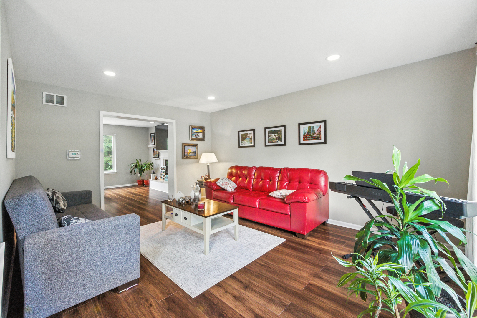 Property Photo:  303 Oak Grove Drive  IL 60084 