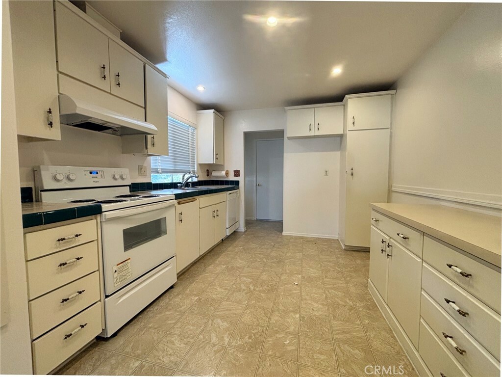 Property Photo: 11210 Village 11 CA 93012