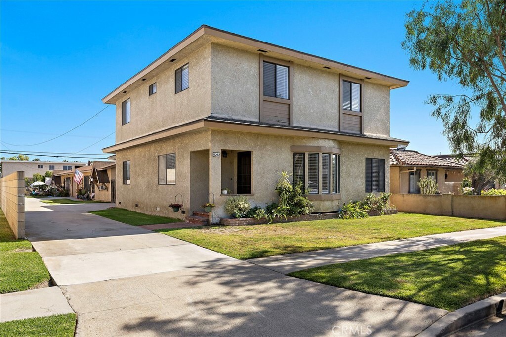 Property Photo: 4292 Howard Avenue CA 90720