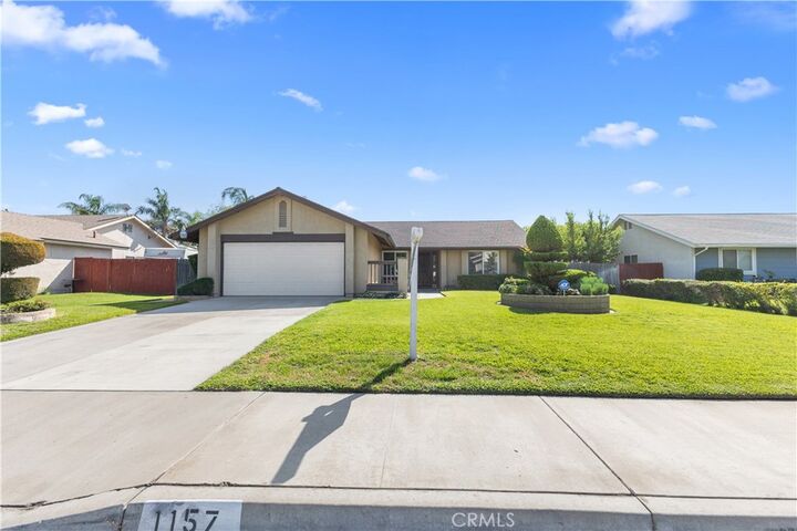 Property Photo: 1157 W Orchard Street CA 92376