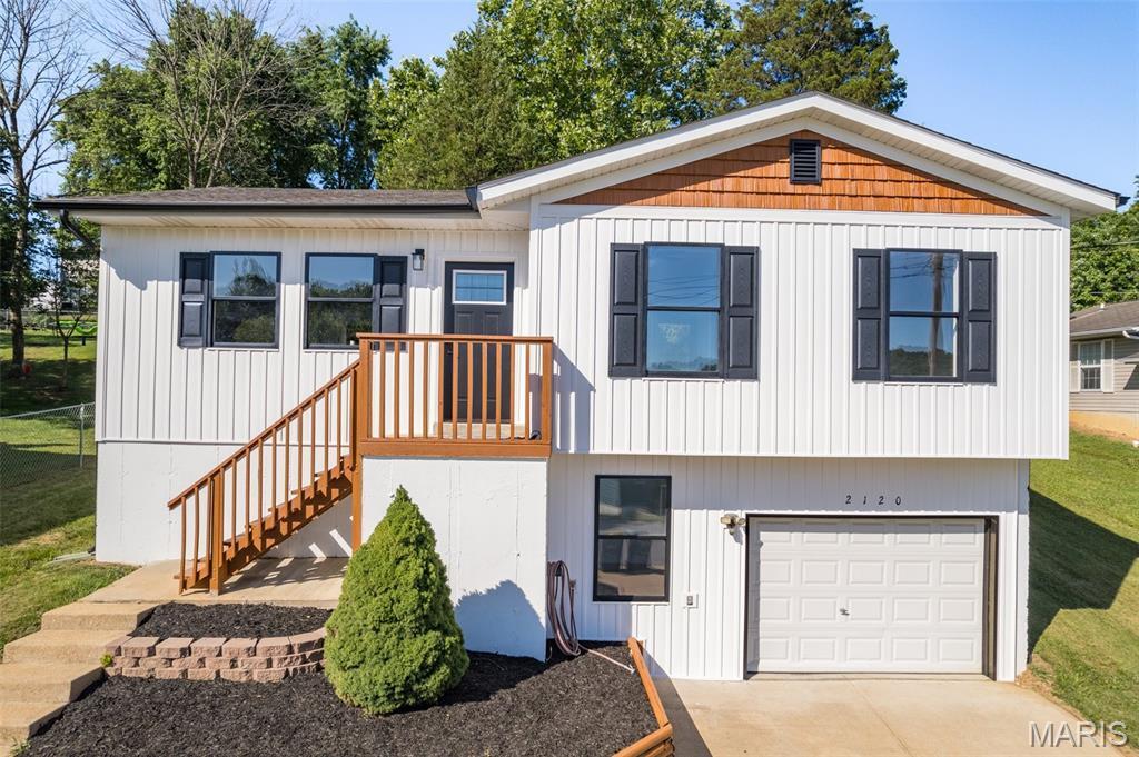 Property Photo: 2120 Meadow Brook Drive MO 63020