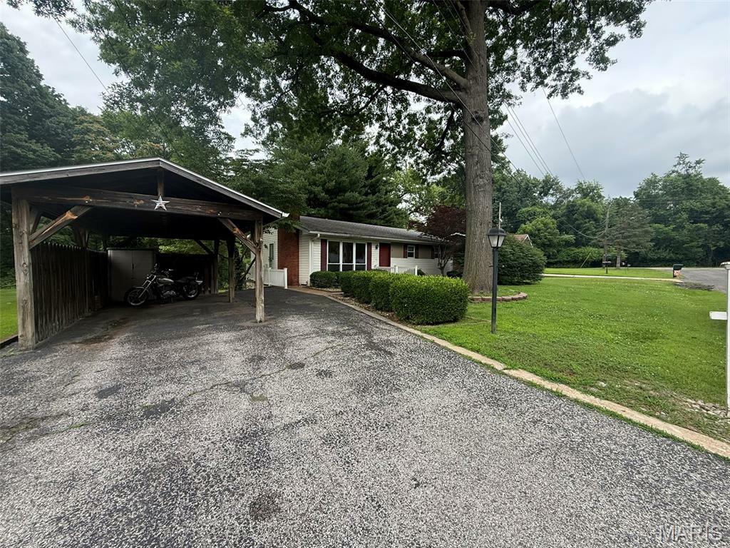 Property Photo: 5 Mary Ann Drive IL 62208