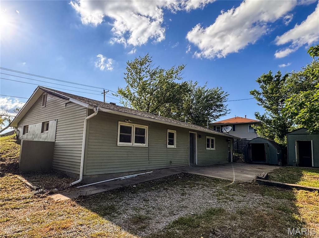Property Photo: 8600 N Highway Vv MO 65202