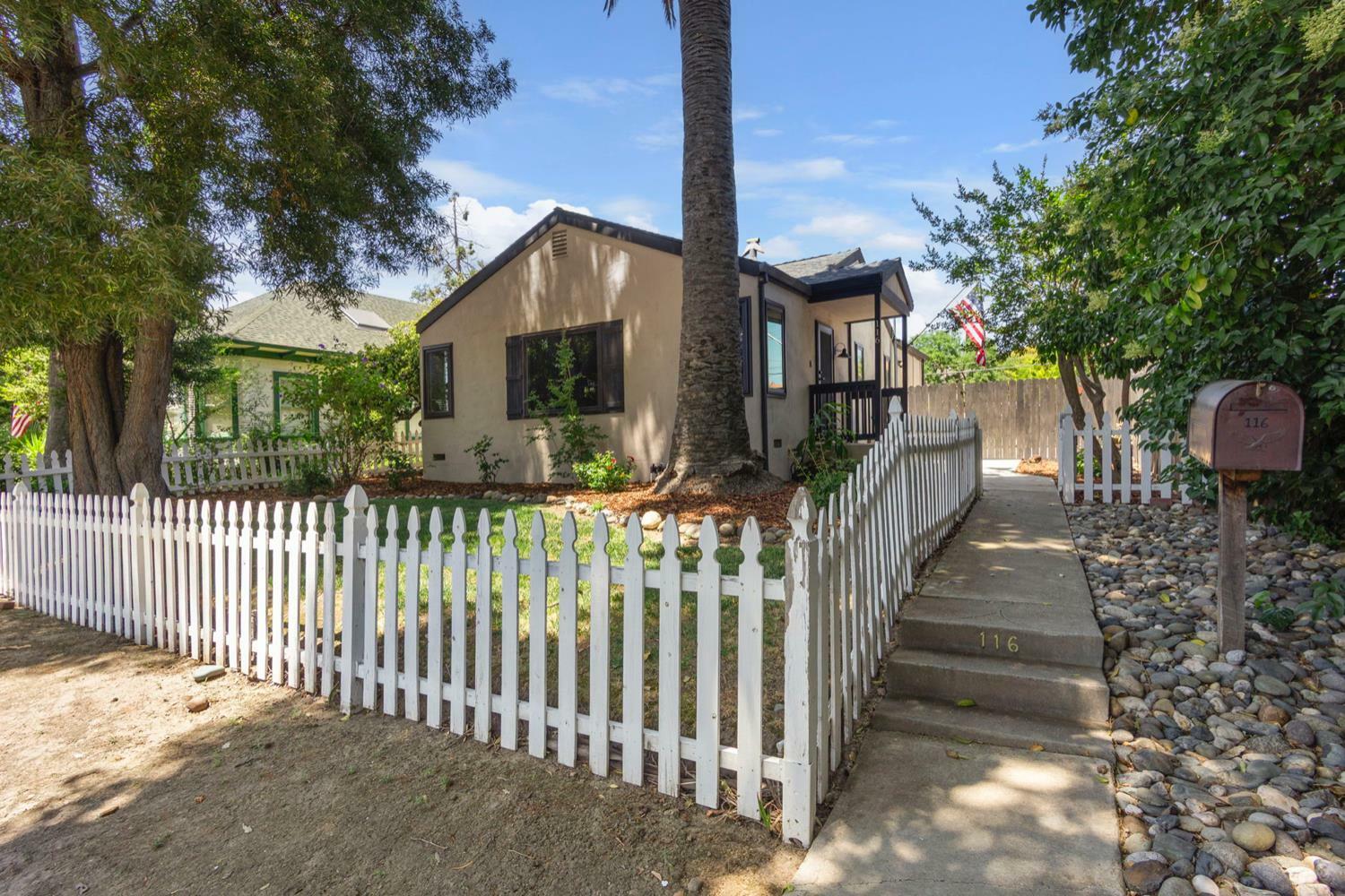 Property Photo: 116 Grove Street CA 95678