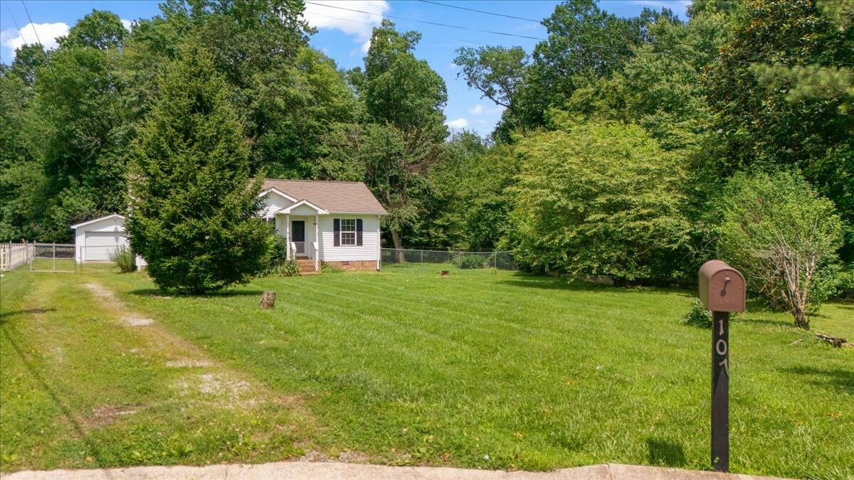 Property Photo: 107 Willow Ct TN 37148