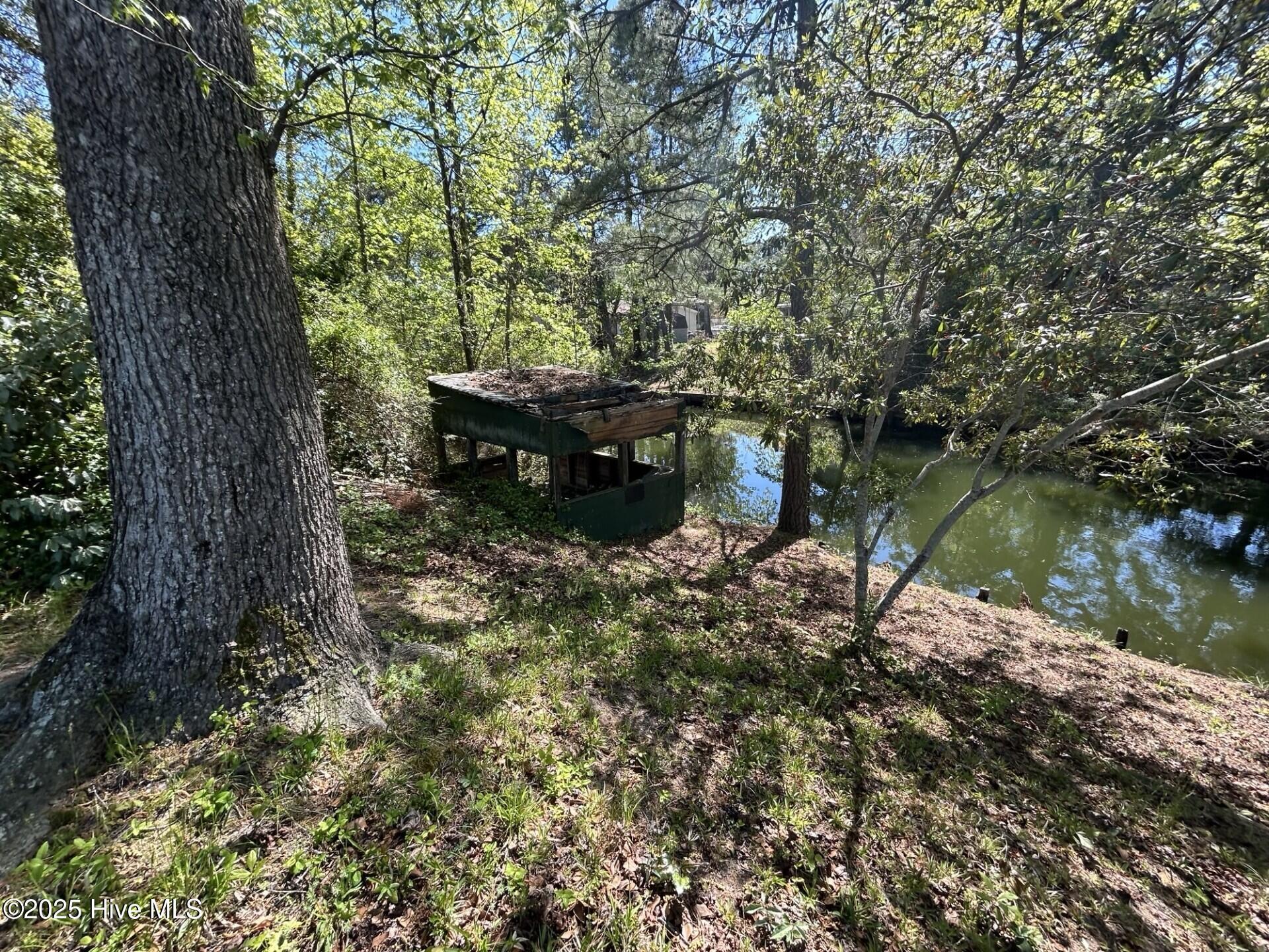 Property Photo: 104 Seahawk Court NC 27939