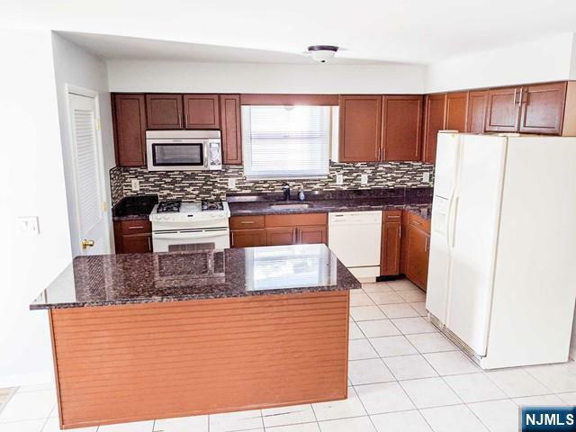 10 Elm Court 2nd Flr  Bayonne NJ 07002 photo
