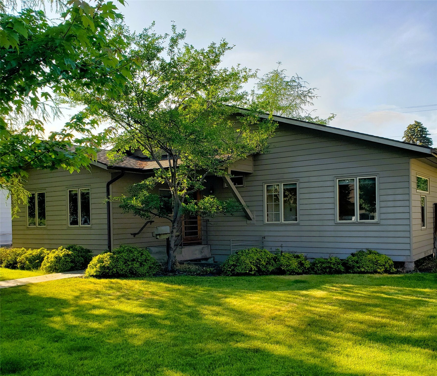 Property Photo: 638 E Kent Avenue MT 59801