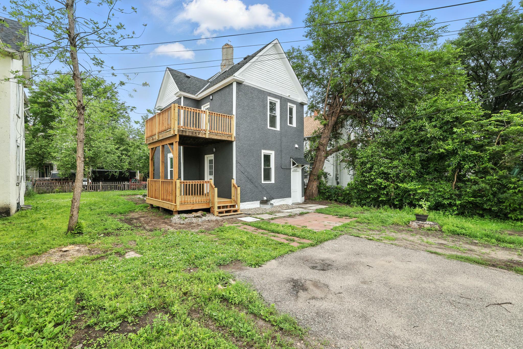 Property Photo:  3325 5th Avenue S  MN 55408 