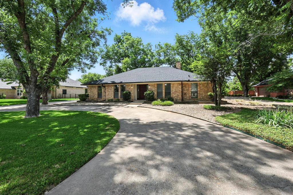 Property Photo:  7205 Westover Drive  TX 76049 