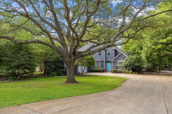 Property Photo: 650 Sorita Circle TX 75032