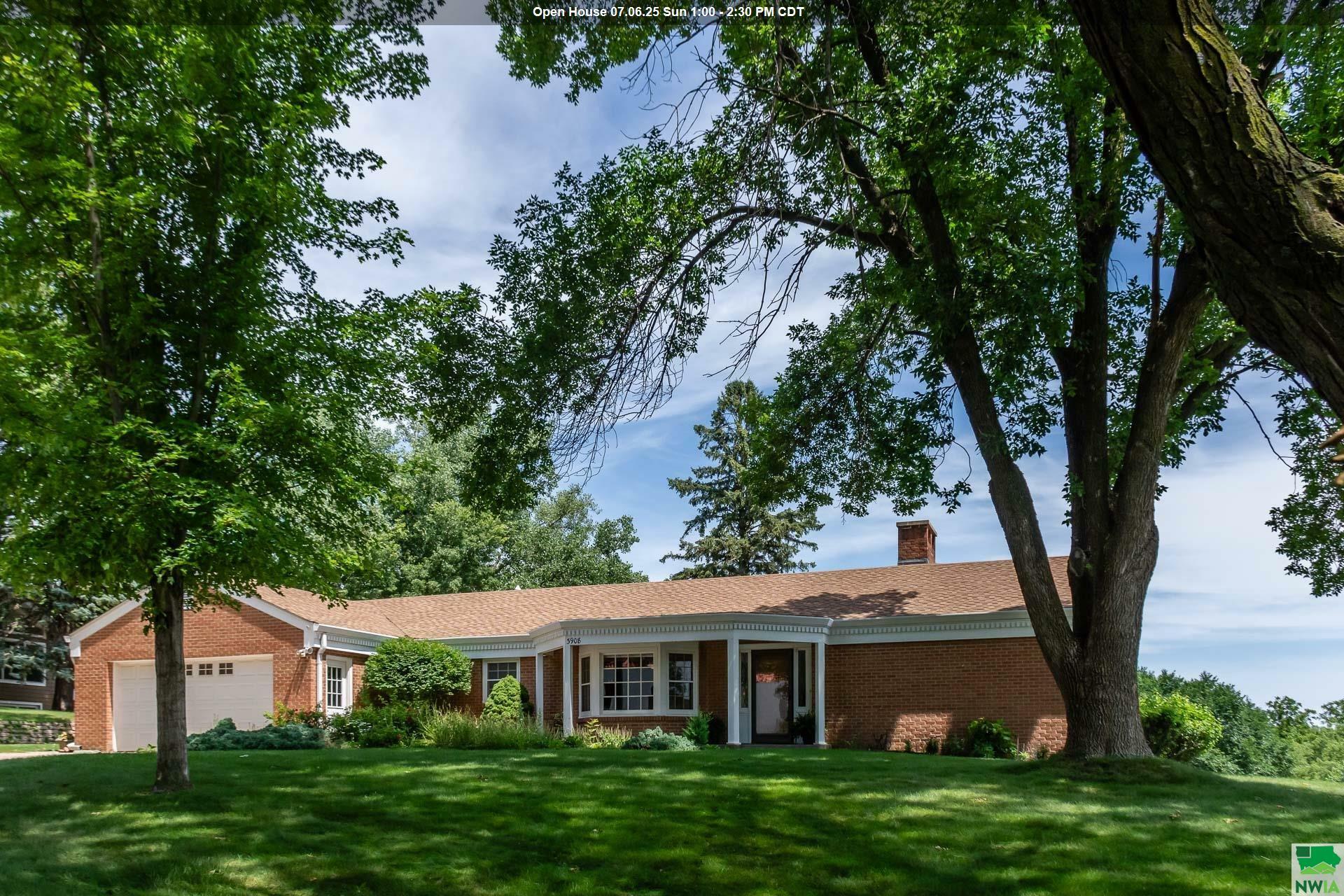 Property Photo:  3908 Sylvian Ave  IA 51104 