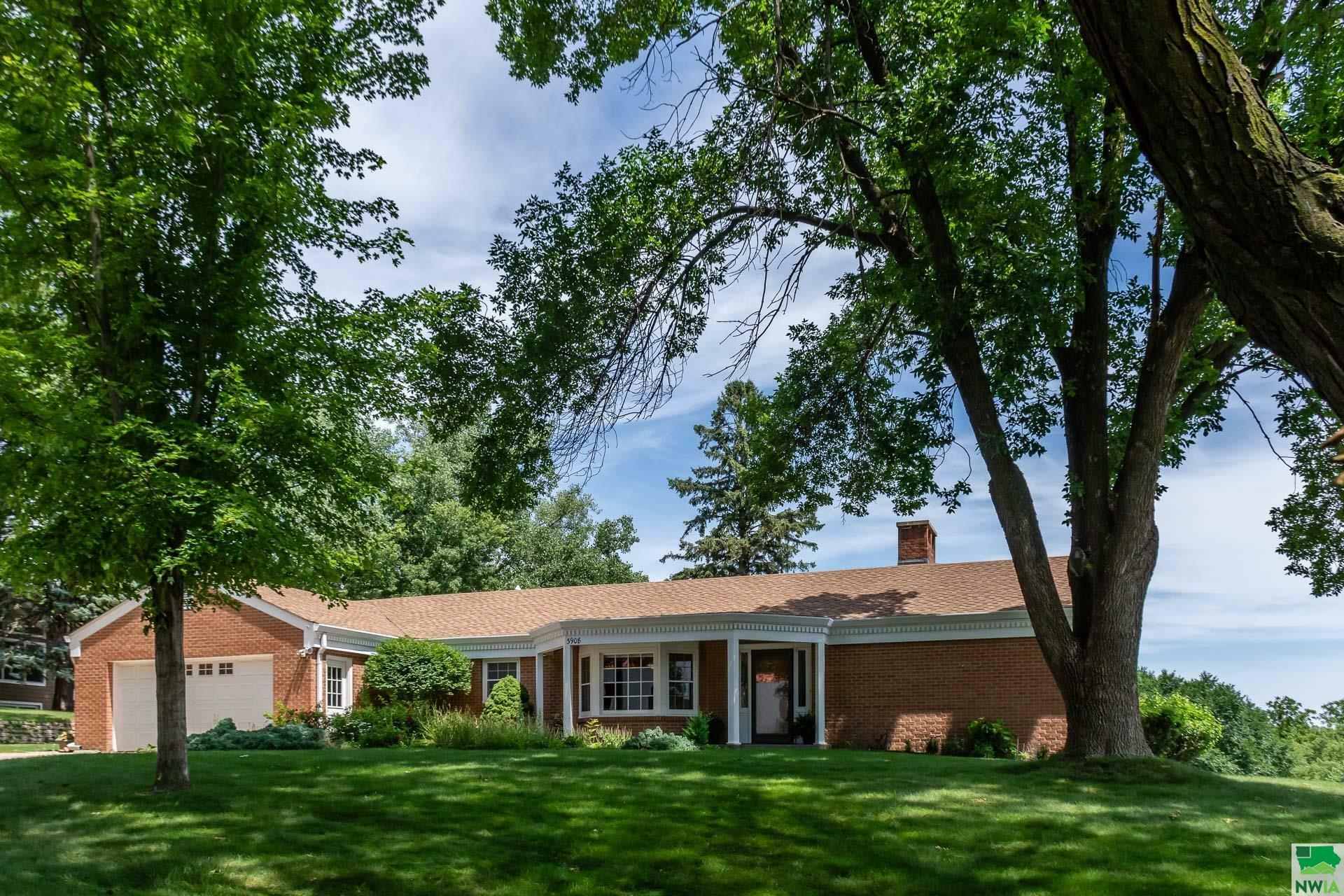 3908 Sylvian Ave  Sioux City IA 51104 photo