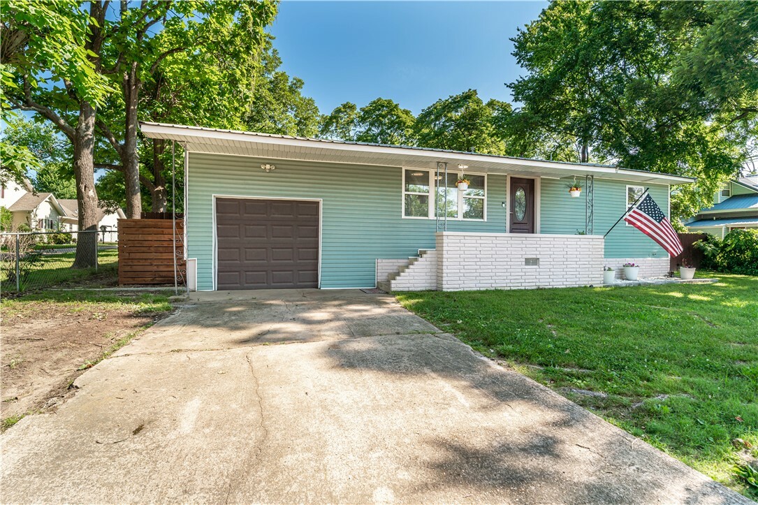 202 Cedarvale Road  Berryville AR 72616 photo