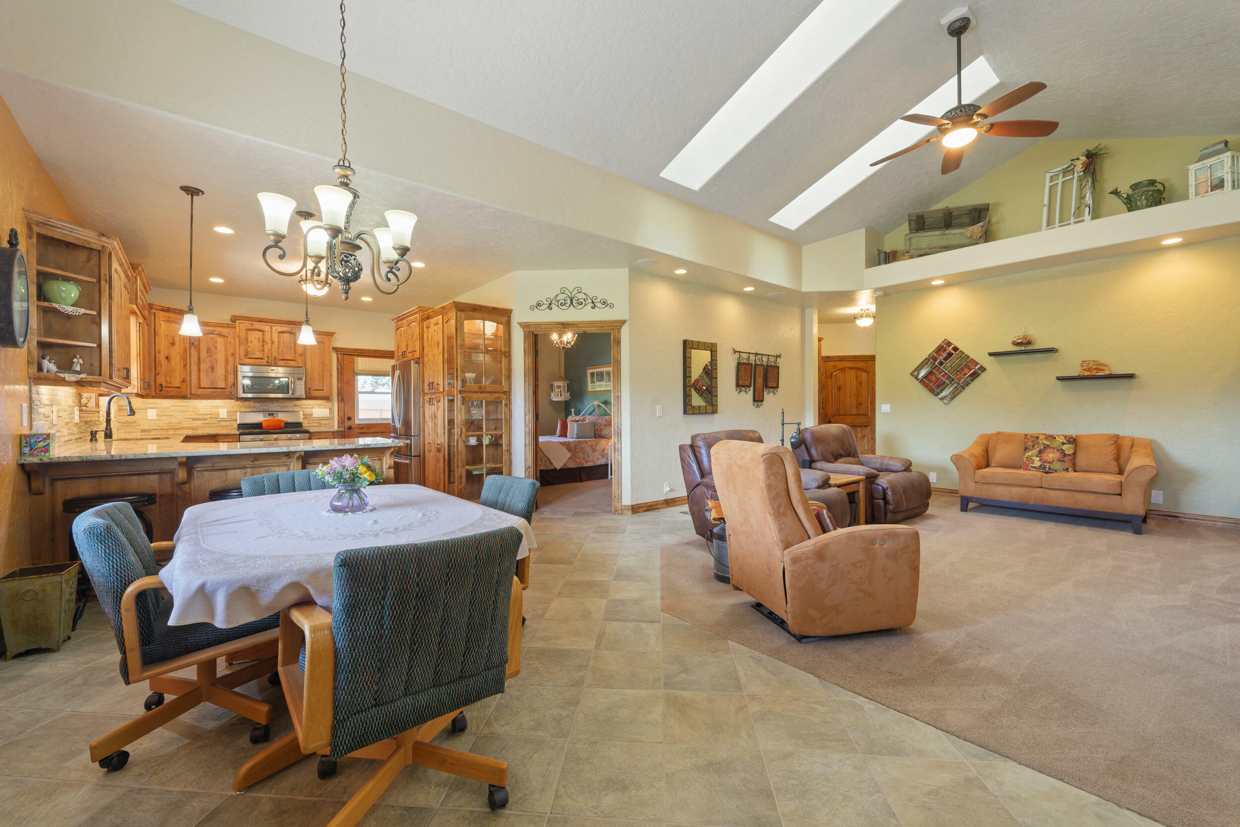 Property Photo: 449 NE Owens Road OR 97754