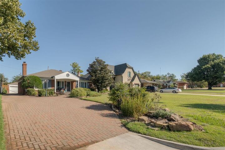 Property Photo: 1109 Bedford Drive OK 73116