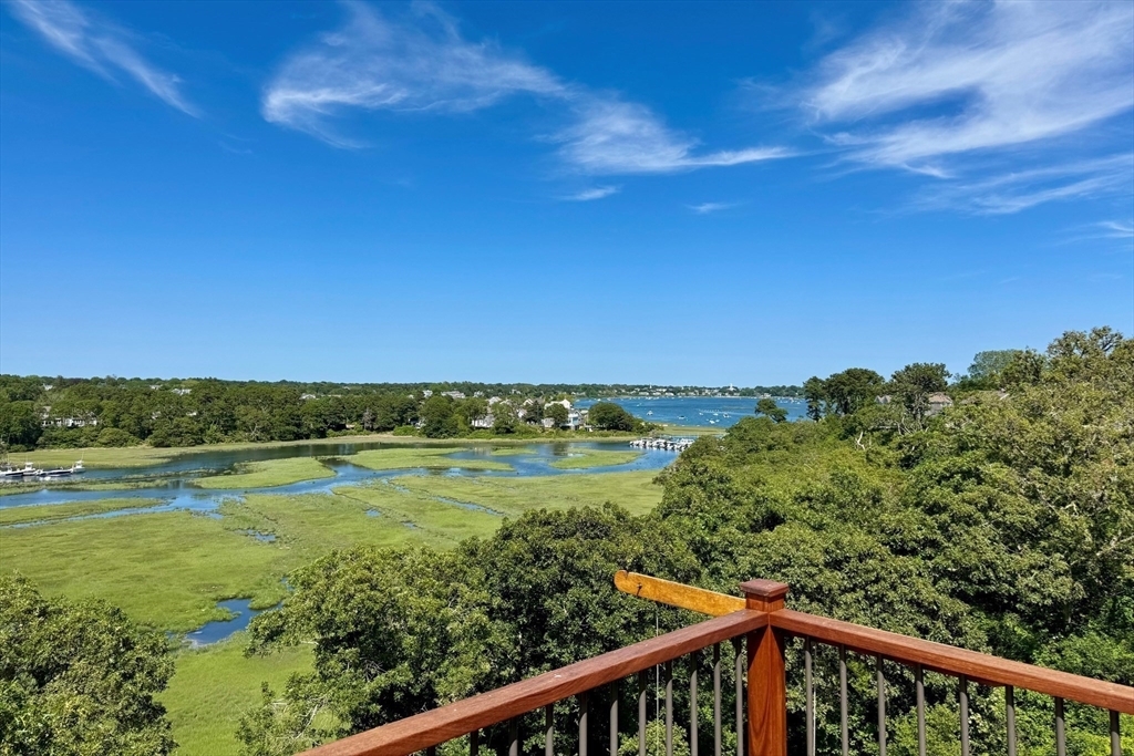 Property Photo:  7 Squanto Dr  MA 02633 