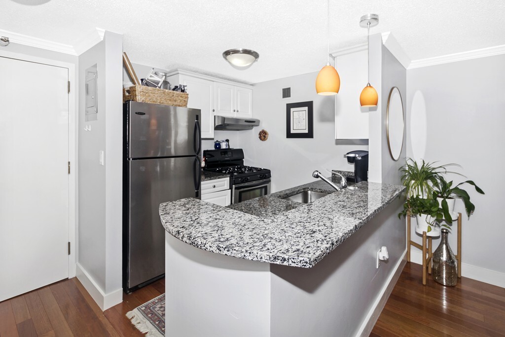 Property Photo: 42 8th Street 5524 MA 02129