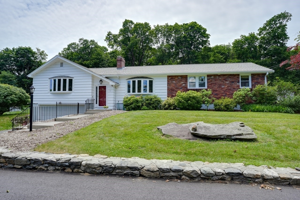 Property Photo: 11 Warren Dr MA 01532