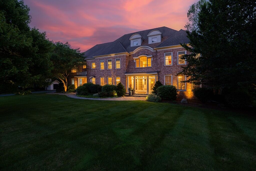 Property Photo: 17 Olde Hickory Path MA 01581
